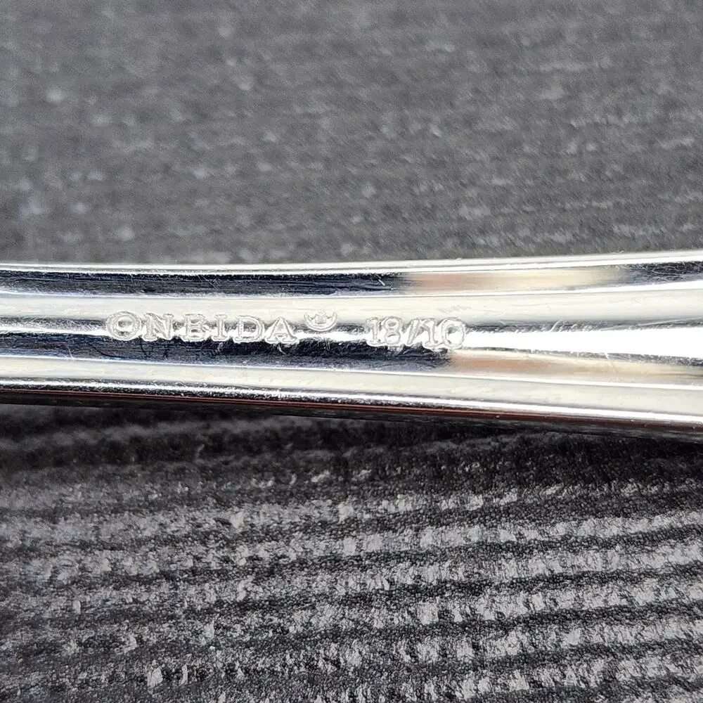 Oneida glossy stainless